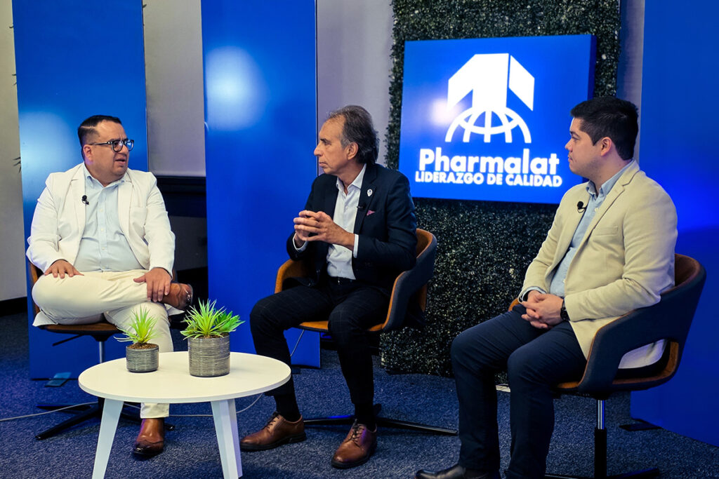 Día 1 - Foro: Dr. Luis Antonio Rodríguez, Dr. Jacobo Aguilar y Dr. Francisco Pezzarossi