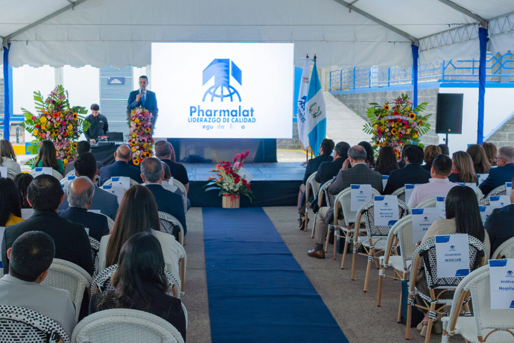 14 - Foto - Lanzamiento planta Pharmalat CAES
